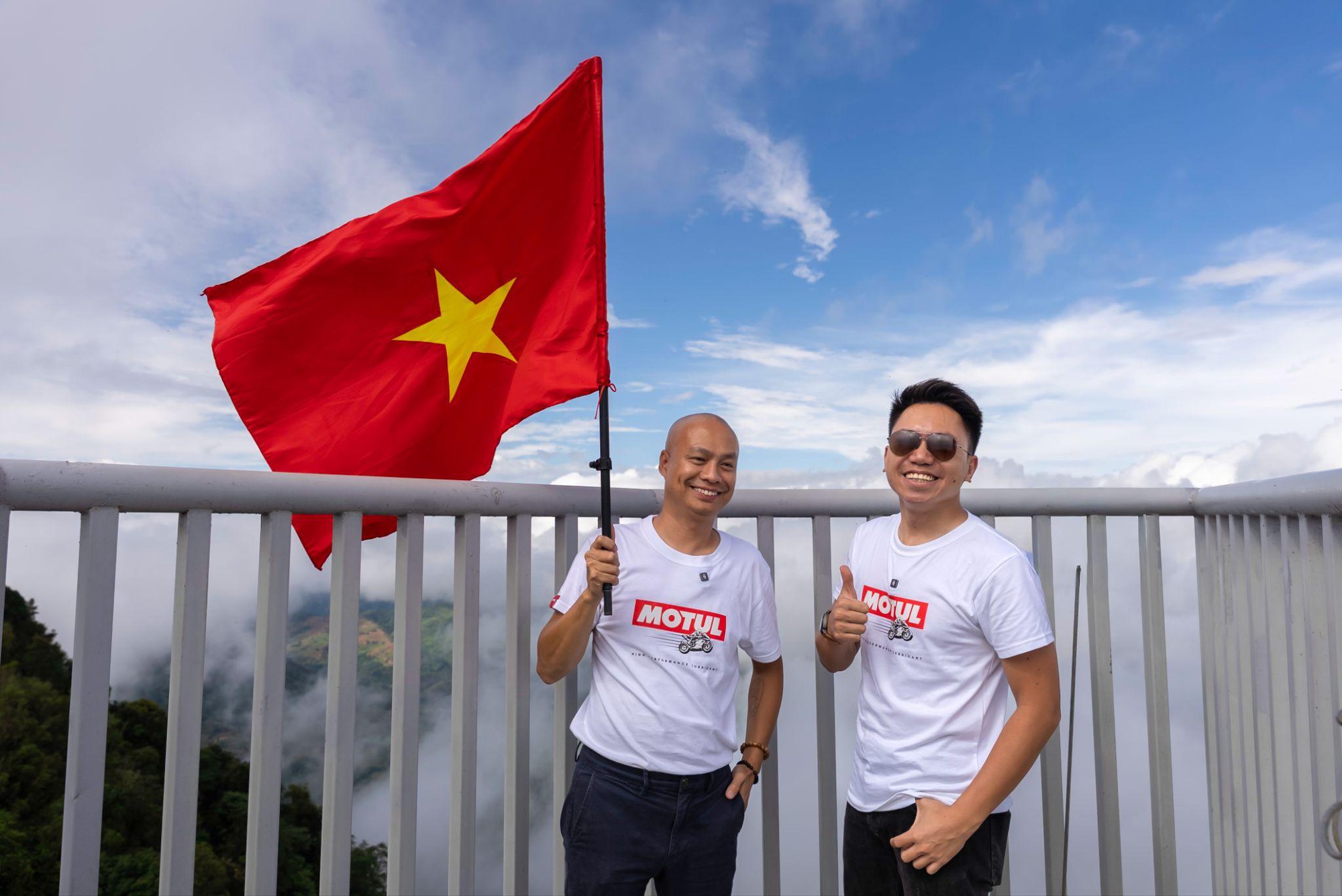 Hào hùng khí chất Việt: Chạm đỉnh Cực Tây A Pa Chải đầy khí phách- Ảnh 3.