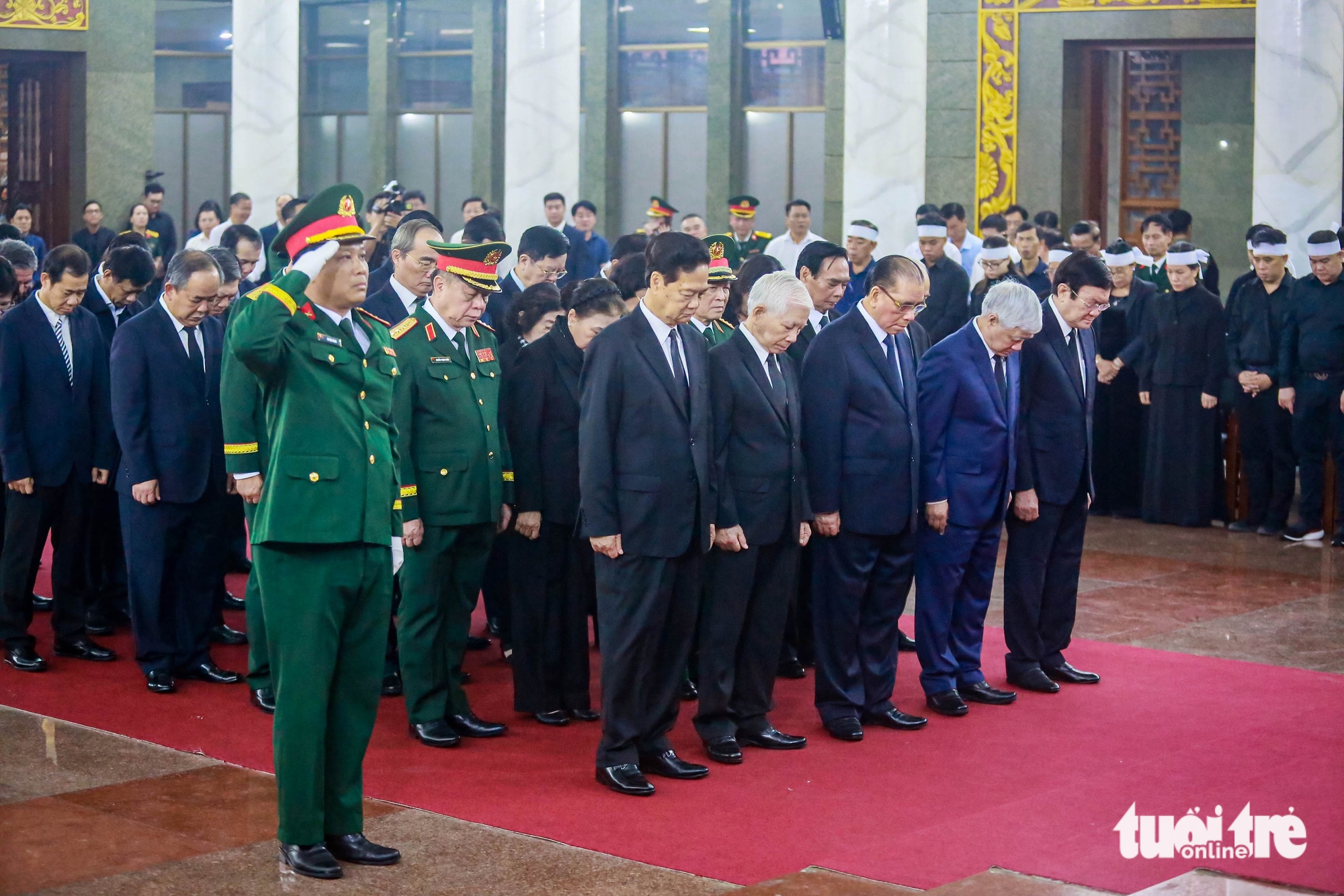 Lễ viếng Đại tướng Lê Văn Dũng, nguyên Chủ nhiệm Tổng cục Chính trị Quân đội nhân dân Việt Nam 5 Lễ viếng Đại tướng Lê Văn Dũng, nguyên Chủ nhiệm Tổng cục Chính trị Quân đội nhân dân Việt Nam - Ảnh 5.
