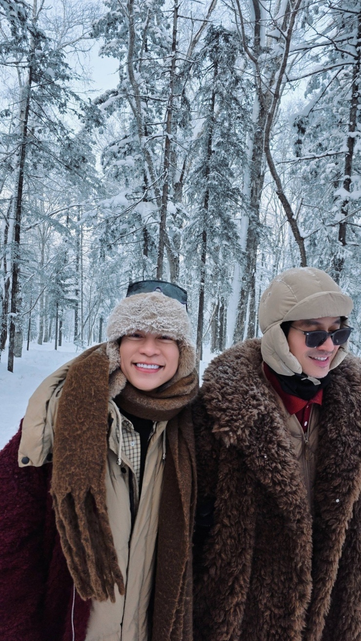 Chi Pu cùng nhóm bạn chịu lạnh -30 độ C khám phá xứ sở băng tuyết 6 Chi Pu cùng nhóm bạn chịu lạnh -30 độ C khám phá 'xứ sở băng tuyết' - 5