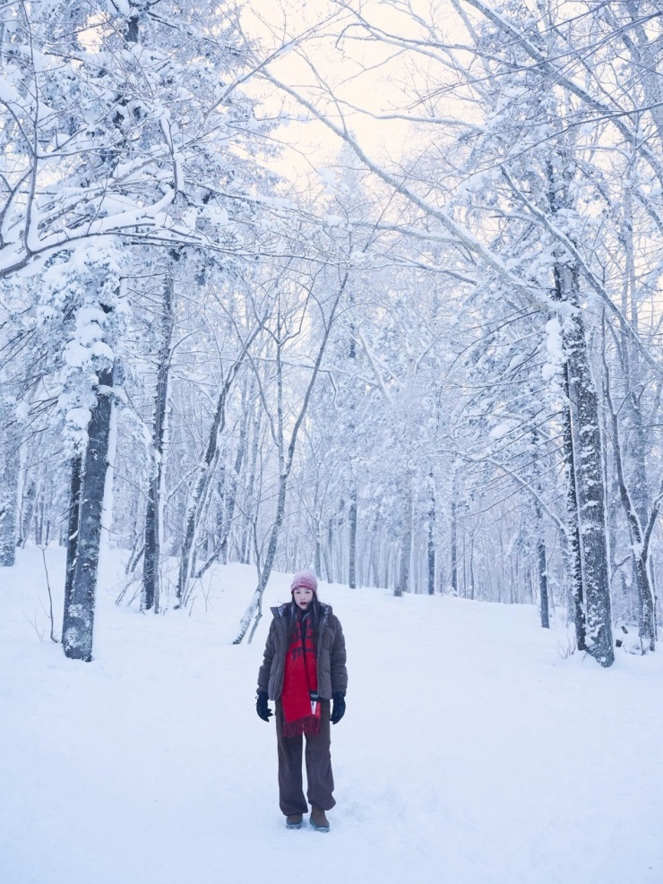 Chi Pu cùng nhóm bạn chịu lạnh -30 độ C khám phá xứ sở băng tuyết 9 Chi Pu cùng nhóm bạn chịu lạnh -30 độ C khám phá 'xứ sở băng tuyết' - 8