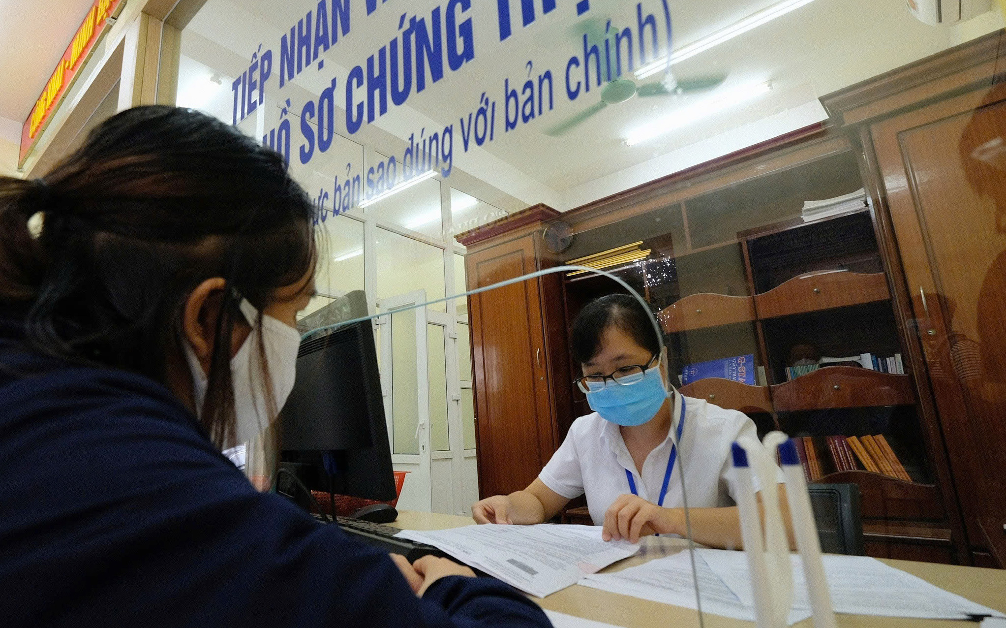 cán bộ - Ảnh 4.