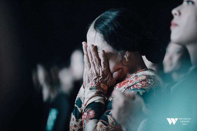 Có một phần WeChoice Awards rất khác: Khi lòng tử tế vẫn nở hoa từ những con người chỉ còn ở lại trong ký ức- Ảnh 5.