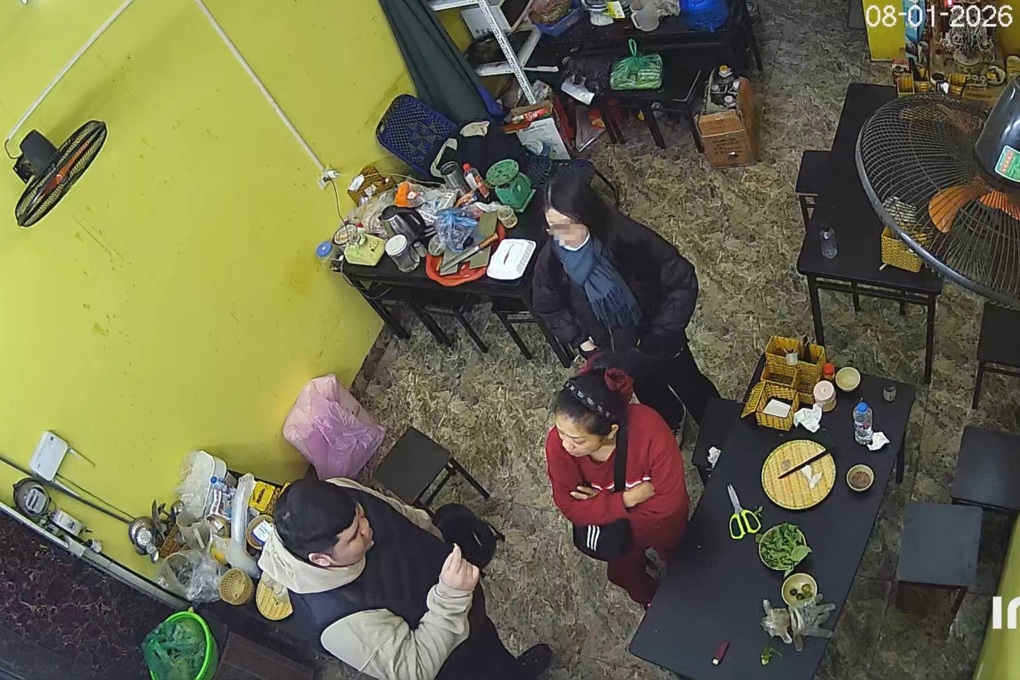 Khách tố thịt ôi, chủ quán bún đậu ở Hà Nội ăn ngay trước mặt để chứng minh - 2