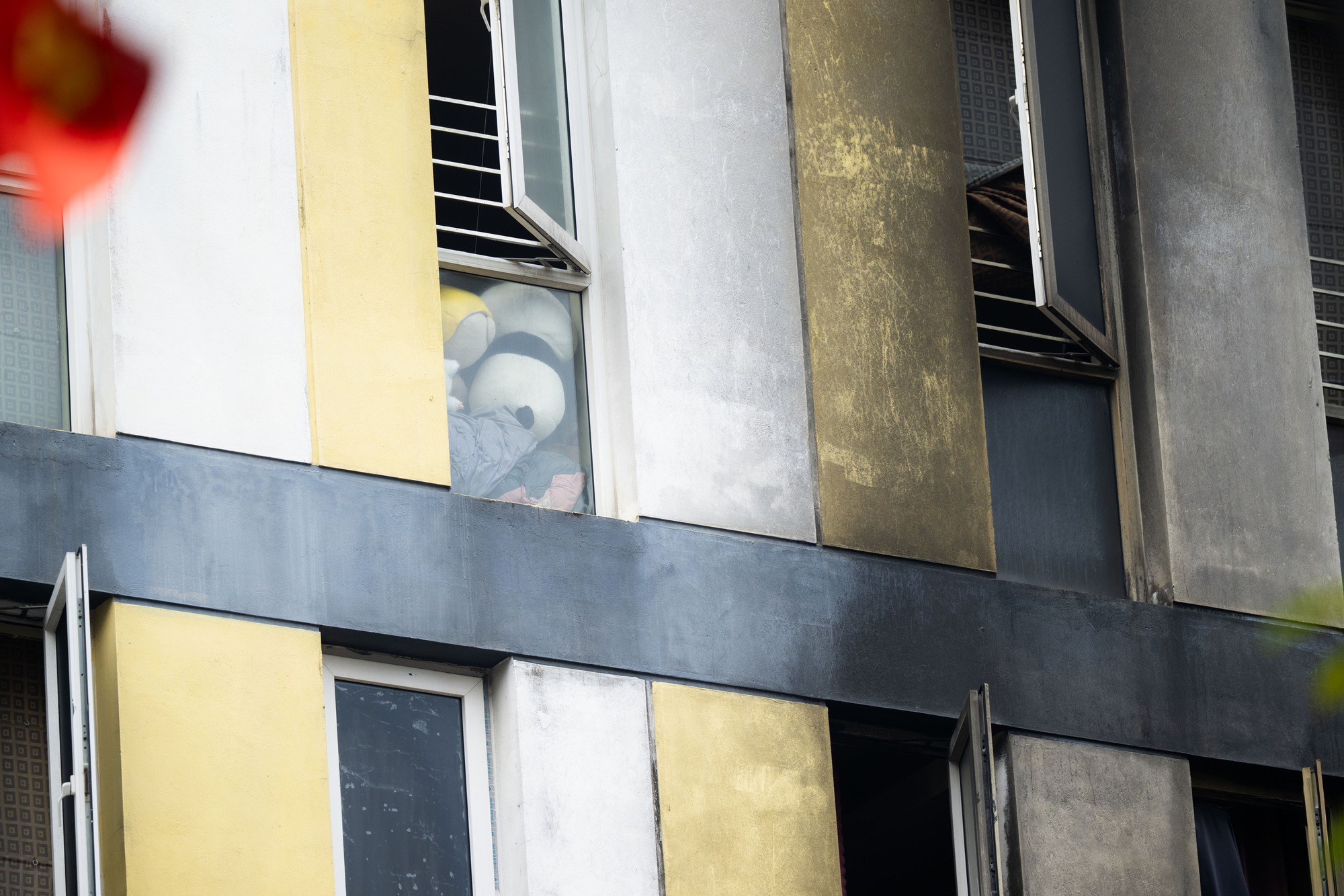 Lời kể của người hùng trong vụ cháy nhà nghỉ giữa đêm, nghi phóng hỏa ở Hà Đông: “Tôi chỉ nghĩ còn bao nhiêu người thì cứu bấy nhiêu”- Ảnh 4.