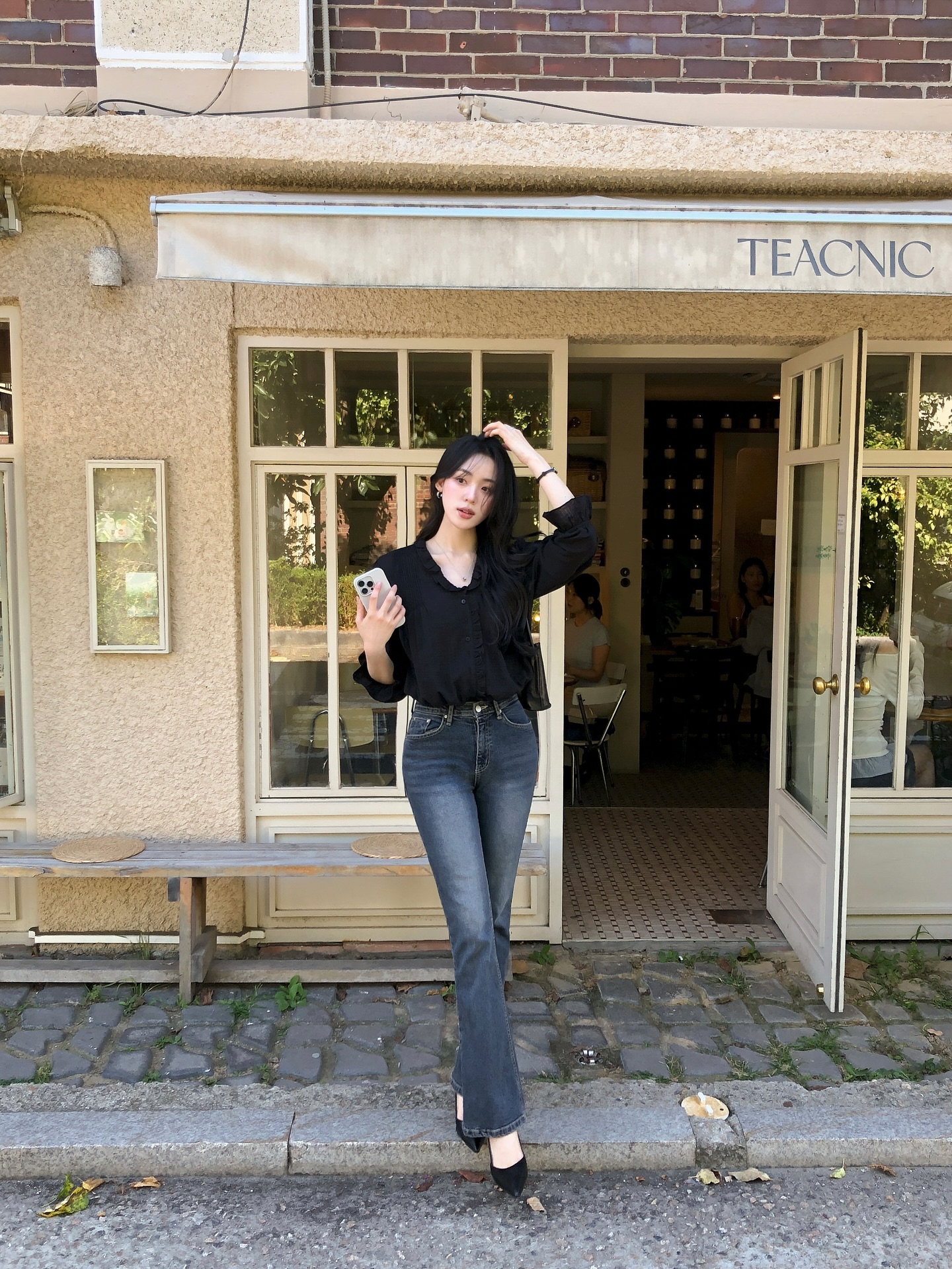 4 xu hướng quần jeans sẽ hot suốt năm 2026, không biết hết là khó mặc đẹp- Ảnh 10.