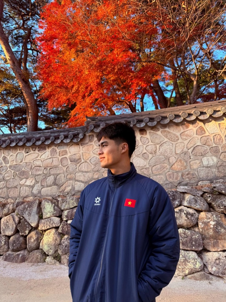 Vẻ điển trai đời thường của hai 'công thần' U23 Việt Nam - 12