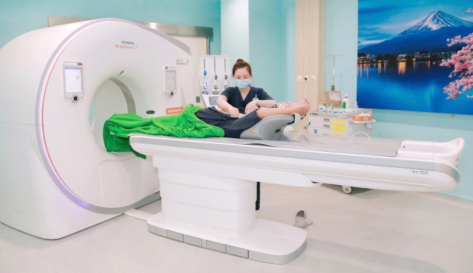 Máy CT tích hợp trí tuệ nhân tạo tại Bệnh viện Gia An 115. Ảnh: Nguyệt Thu