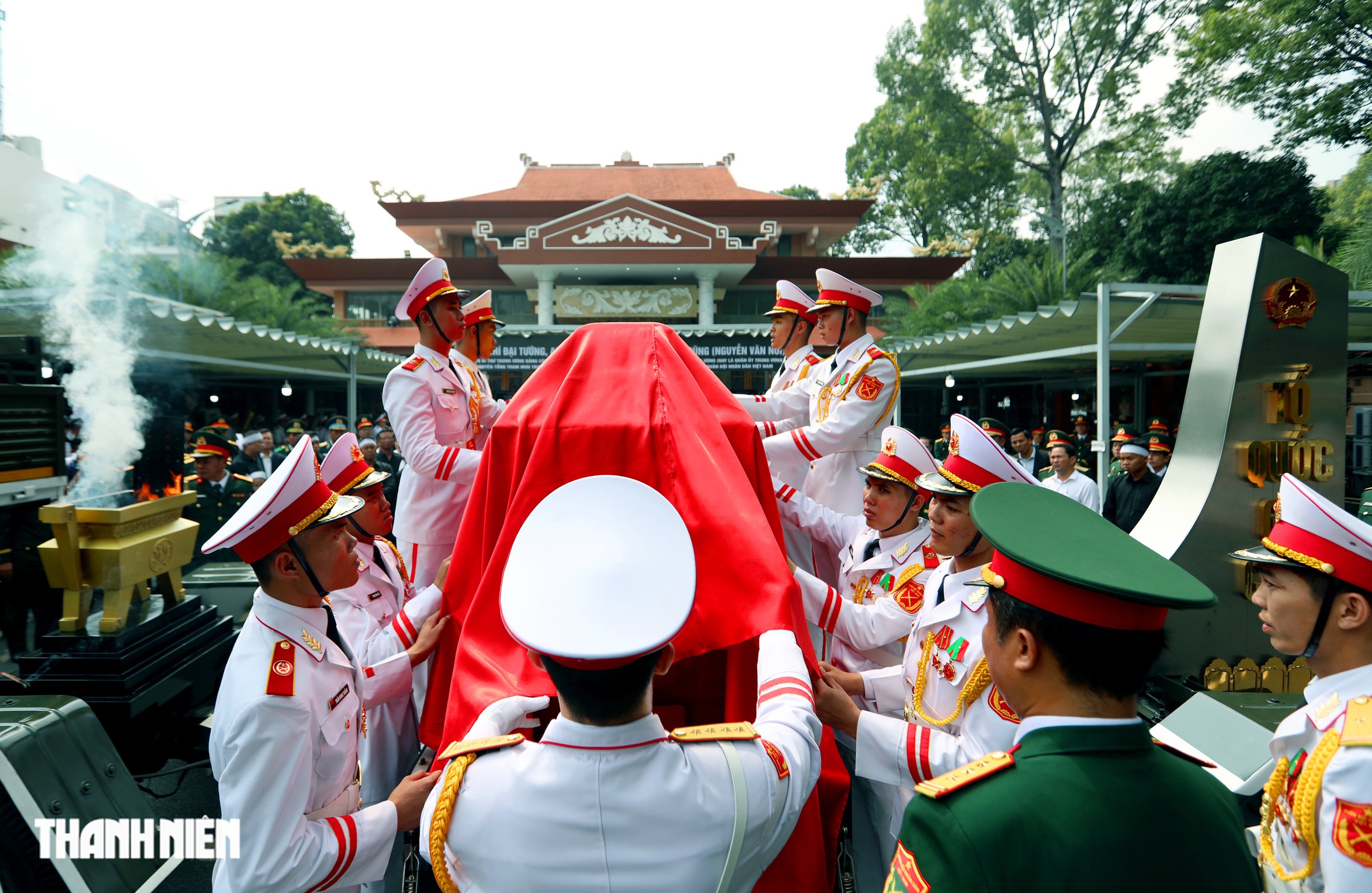 Tiễn biệt đại tướng Lê Văn Dũng, người con ưu tú của quê hương Đồng Khởi- Ảnh 12.