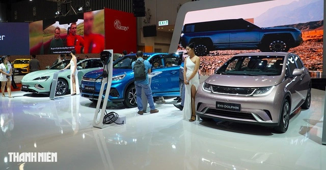 Ô tô điện bùng nổ tại Việt Nam, VinFast tiếp tục sắm vai ‘người dẫn dắt’ - Ảnh 4.