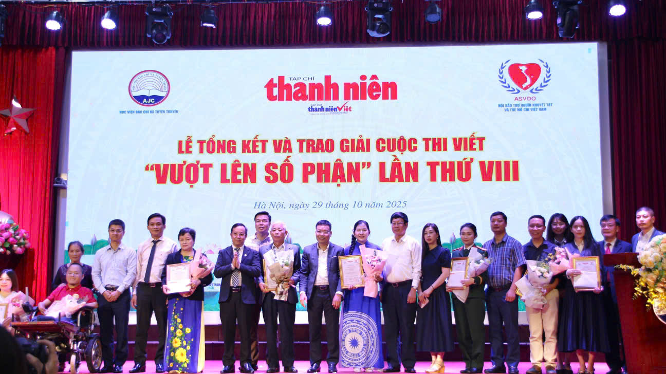Chào năm mới 2026: Tạp chí Thanh niên cùng tuổi trẻ Việt Nam tự hào, vững tin theo Đảng- Ảnh 10.