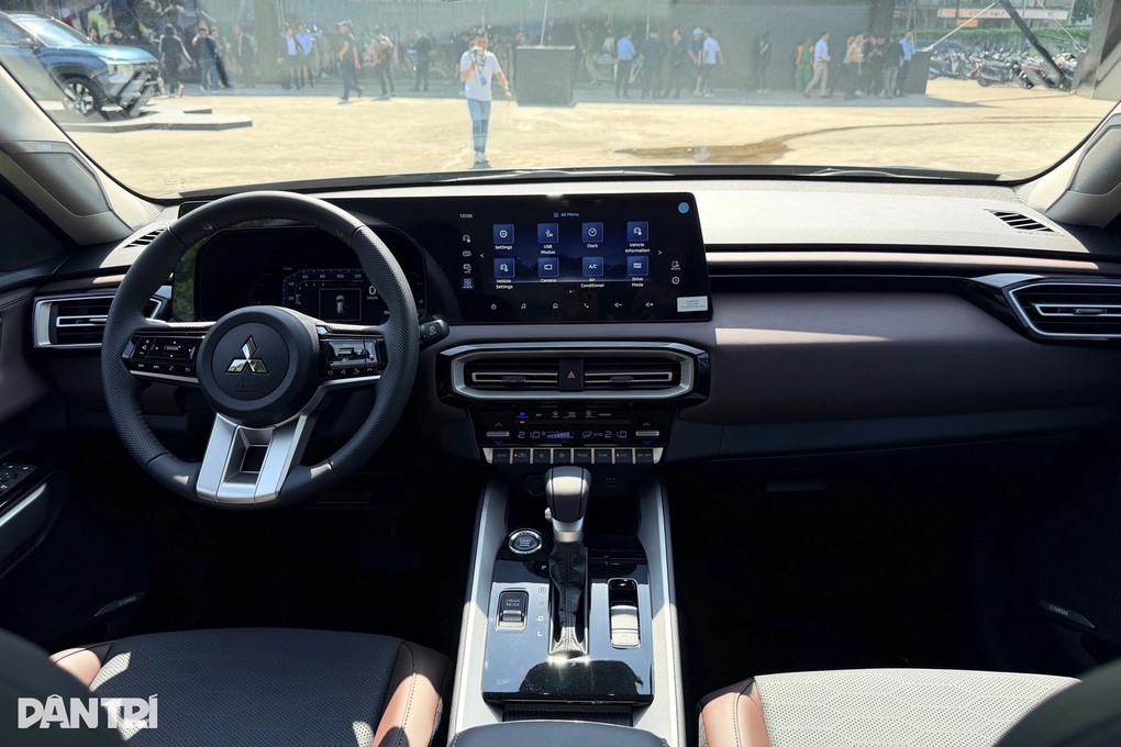 Destinator vượt qua Territory ngay tháng đầu mở bán, chỉ thua CX-5 - 2