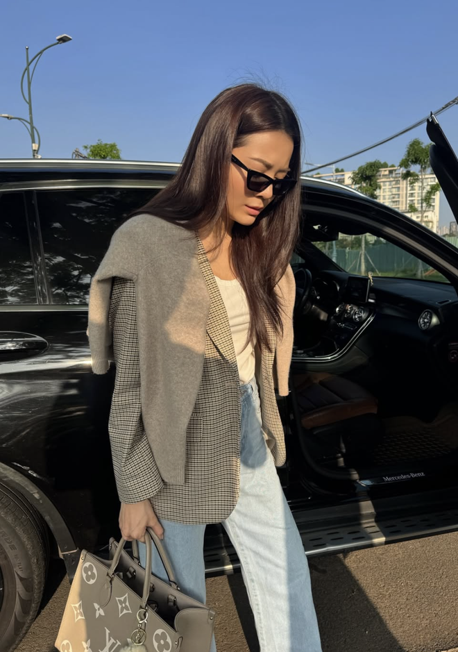 Áo blazer và những bản phối dễ áp dụng cho nàng bận rộn- Ảnh 7. Áo blazer và những bản phối dễ áp dụng cho nàng bận rộn- Ảnh 7.