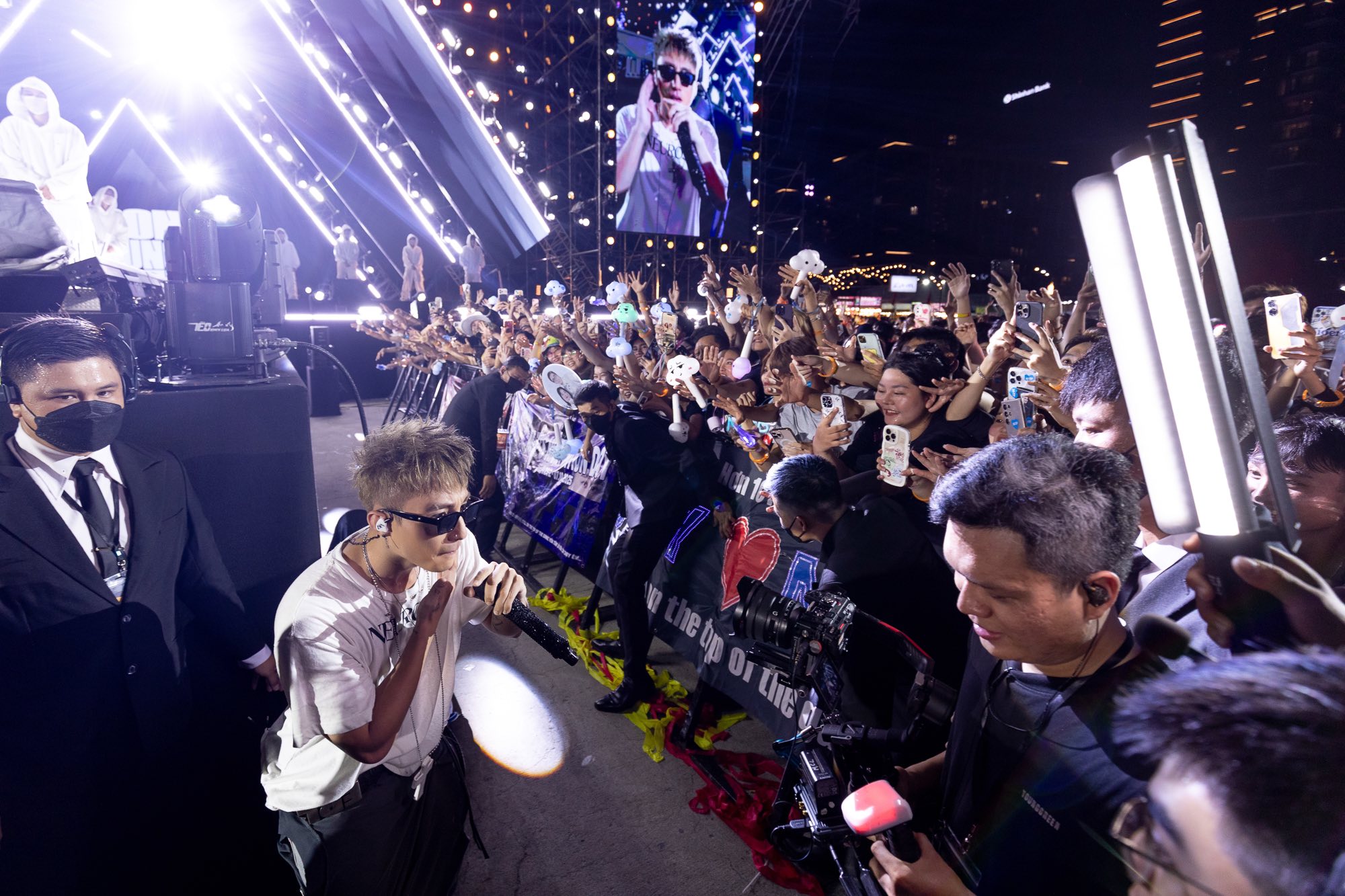 Fandom Sơn Tùng không phải fandom số 1 Việt Nam- Ảnh 12.