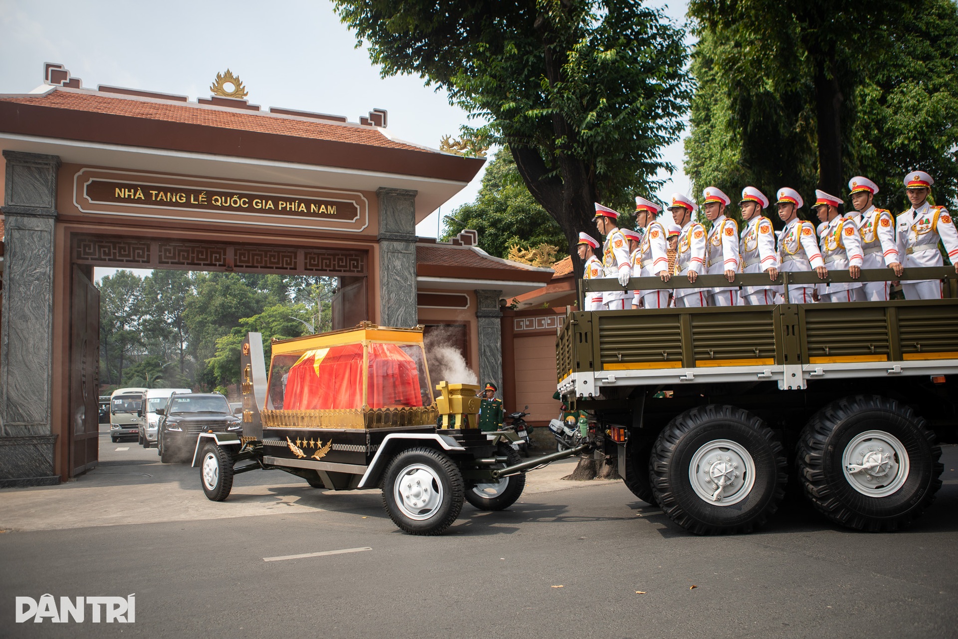Lãnh đạo Đảng, Nhà nước tiễn đưa Đại tướng Lê Văn Dũng về nơi an nghỉ - 17