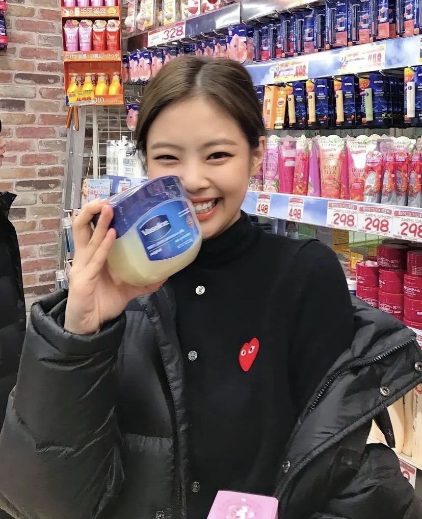 Đồ dưỡng môi huyền thoại của mùa lạnh: Giá rẻ không có đối thủ, Jennie cũng phải mê- Ảnh 6.