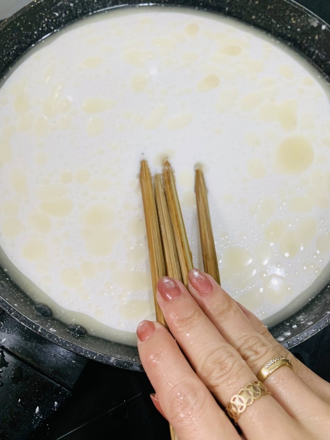 Mẹo làm bánh bột lọc Huế dễ thành công tại nhà 8 Mẹo làm bánh bột lọc Huế dễ thành công tại nhà - 7