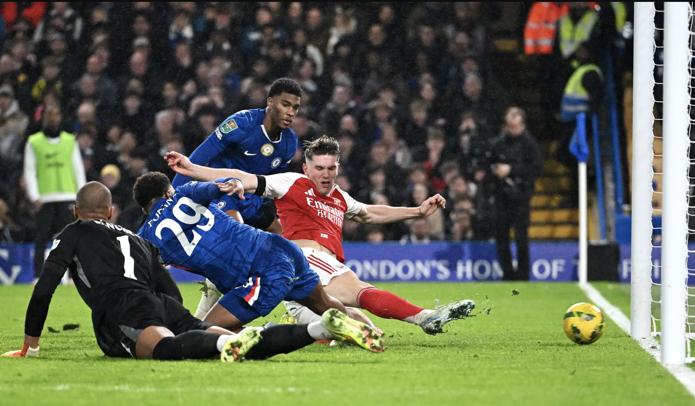 Thua Arsenal ở Stamford Bridge, Chelsea mơ lật ngược tình thế League Cup - Ảnh 3.