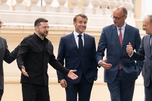 Câu hỏi chưa lời đáp về ‘lực lượng đa quốc gia’ ở Ukraine