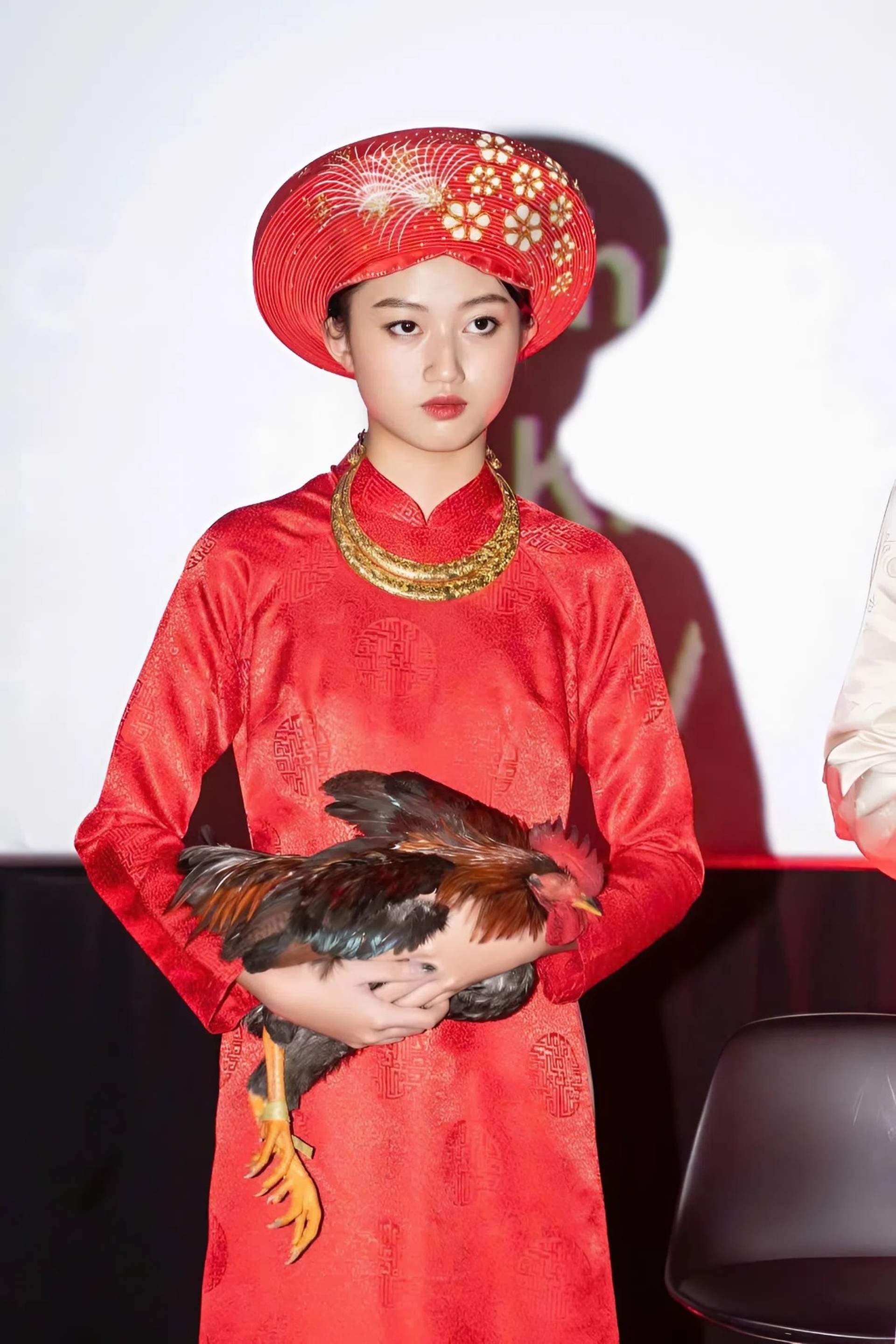 Ảnh hậu trẻ nhất Việt Nam  lột xác ngoạn mục, nhan sắc tuổi 17 gây chú ý - 3