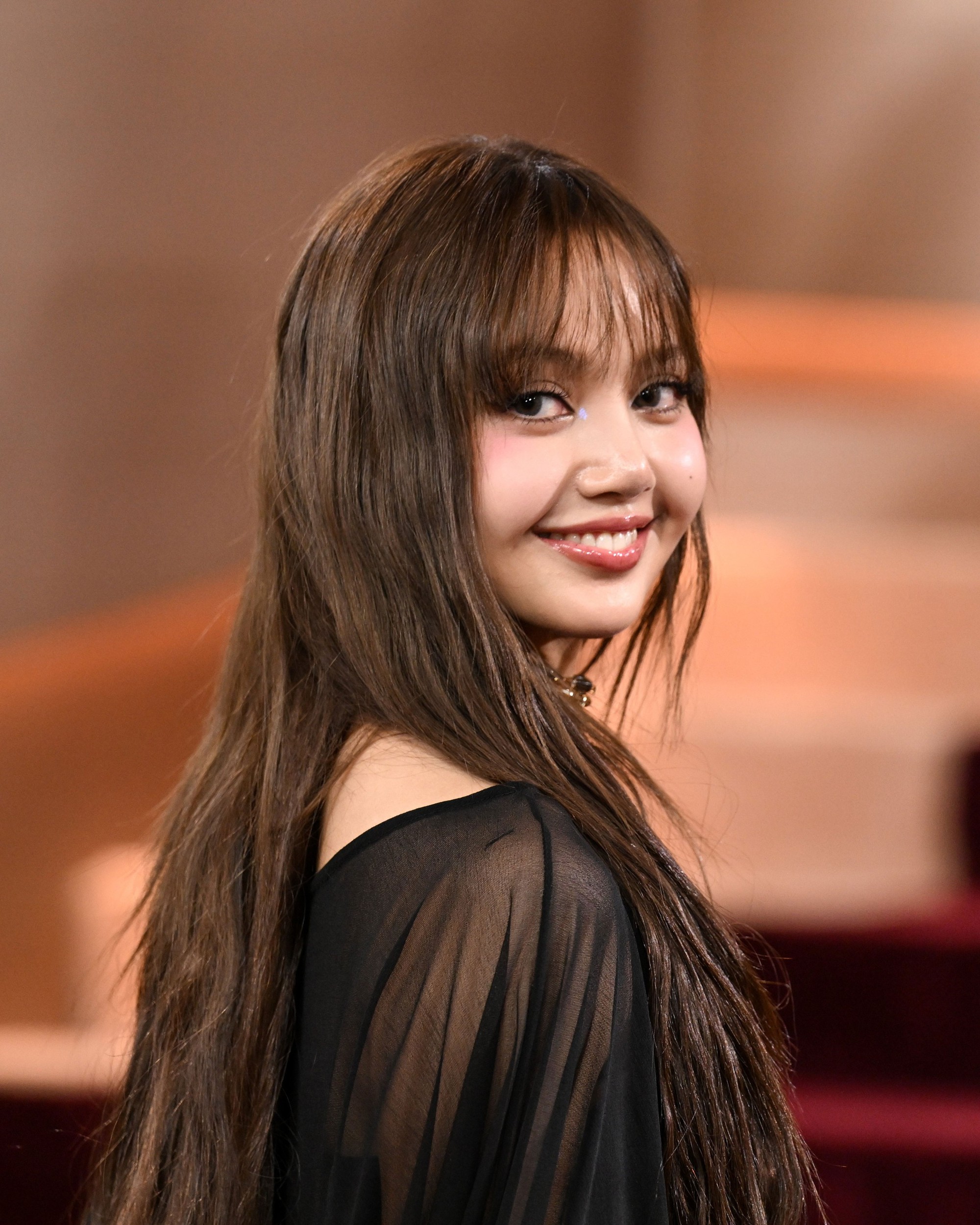 "Bắt gọn" tài tử say đắm ngắm Lisa ở Quả Cầu Vàng, bạn trai tỷ phú đã có đối thủ rồi? 9 1768446070 694 Bat gon tai tu say dam ngam Lisa o Qua