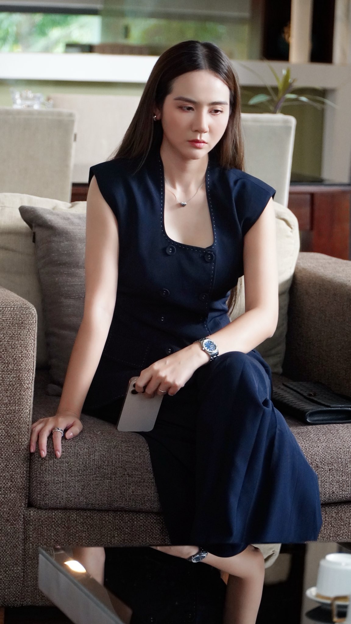 Ngoại lệ của phim Việt: Nữ diễn viên chưa một lần mặc xấu, xuất hiện ở đâu thì nơi đó chính là Milano- Ảnh 10.