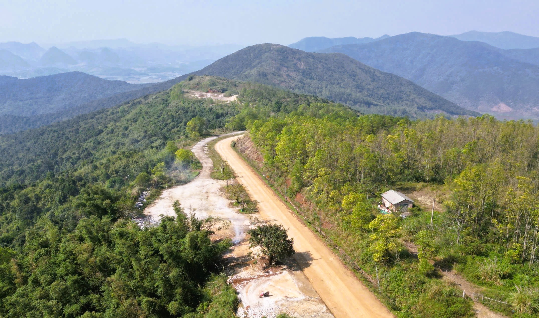 Huyệt đạo thiêng trên núi Nưa trong diện mạo mới 5 Huyệt đạo thiêng trên núi Nưa trong diện mạo mới - Ảnh 8.