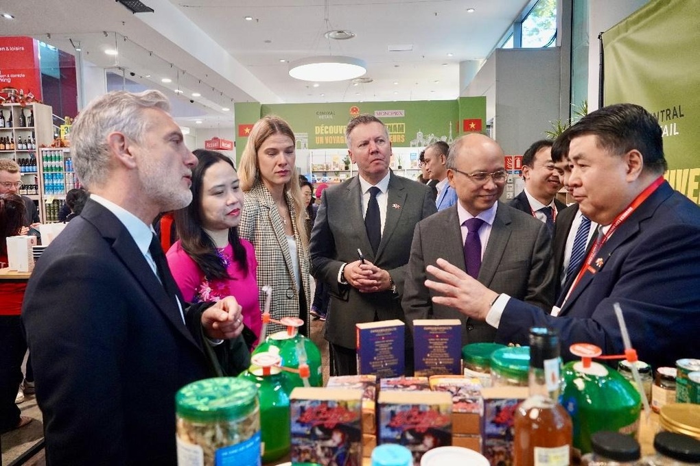 Central Retail chung tay nâng tầm hàng Việt - 4