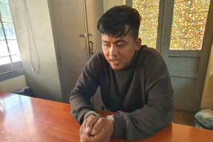 Giết người yêu rồi về nhà tự tử, nam thanh niên thoát chết vì... dao cùn