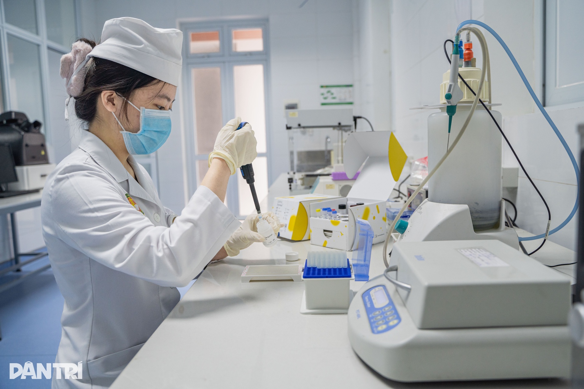 48 giờ truy tìm ADN đột biến, mở hướng điều trị đích cho bệnh nhân ung thư - 10 48 giờ truy tìm ADN đột biến, mở hướng điều trị đích cho bệnh nhân ung thư - 10