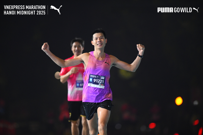 Đan Quyết muốn trải nghiệm cung đường chạy tại Hòa Lạc. Ảnh: VnExpress Marathon