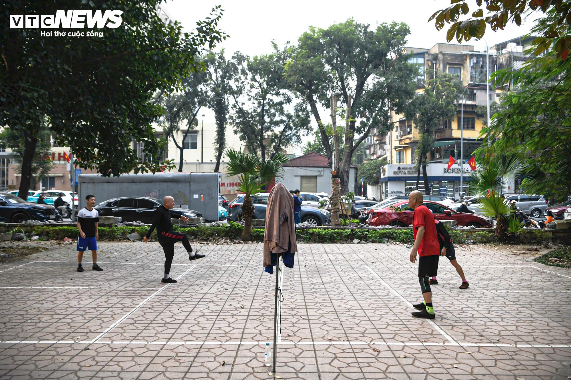 Công viên Indira Gandhi hạ rào, mở không gian xanh giữa trung tâm Hà Nội- Ảnh 10.