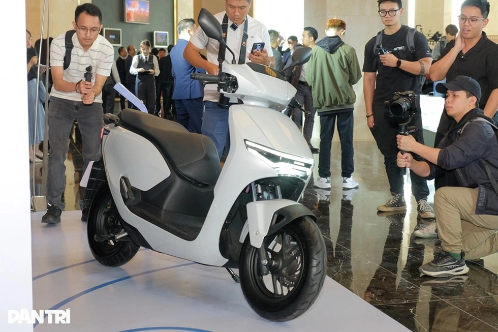 VinFast phủ đầu Honda bằng 3 dòng xe máy điện đổi pin, lắp 4.500 trạm - 7