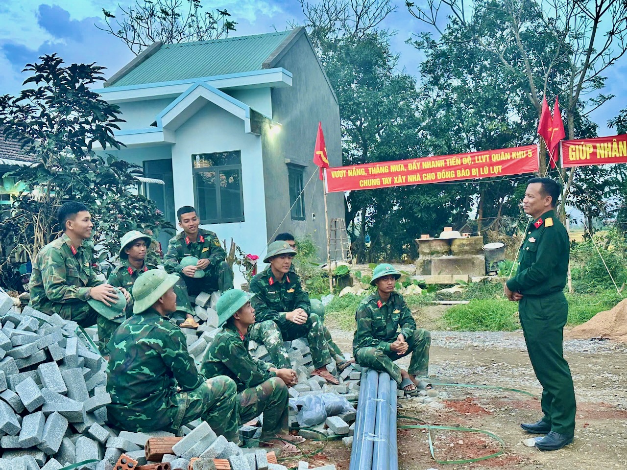 căn nhà - Ảnh 4.