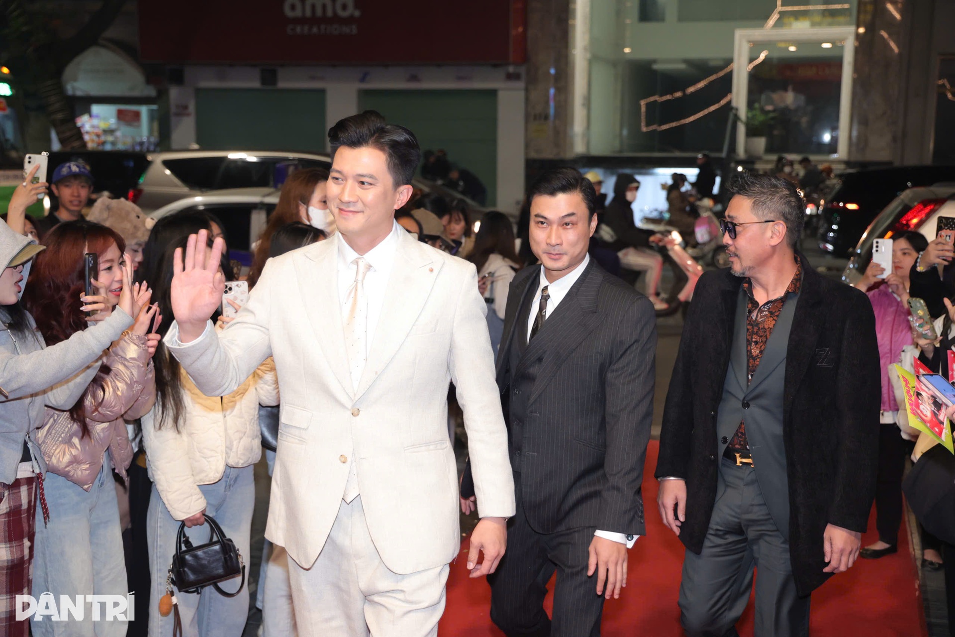 Táo Quang Thắng và dàn sao đổ bộ thảm đỏ Cánh diều 2025 - 5