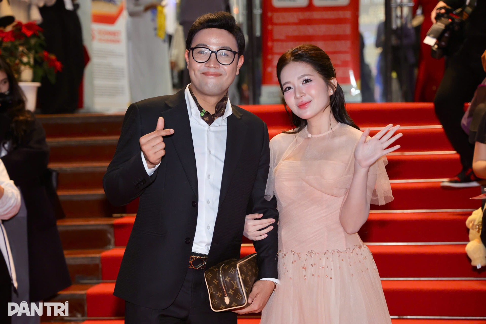 Táo Quang Thắng và dàn sao đổ bộ thảm đỏ Cánh diều 2025 - 7