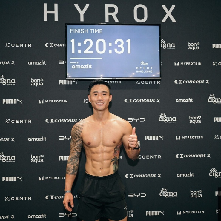 Thái Trác Nghiên tập boxing cùng Elvis Lam