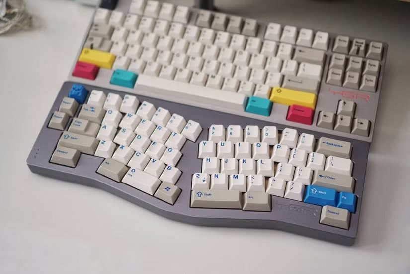 Sao bàn phím không làm thẳng hàng mà lại lệch nhau 