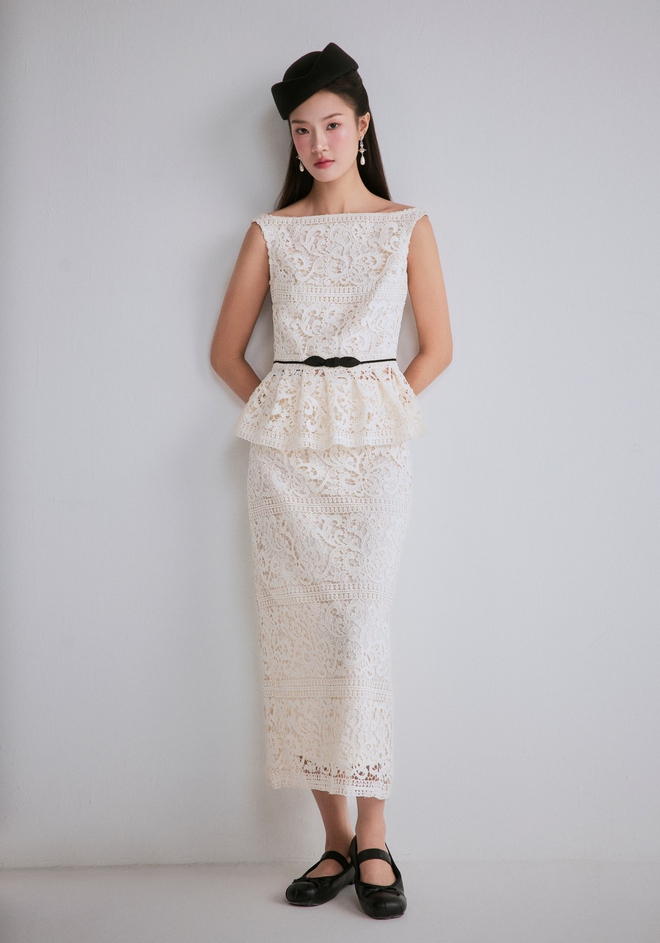 Hóa qúy cô cổ điển với trang phục trắng đen sang trọng cho mọi dịp - Ảnh 9.