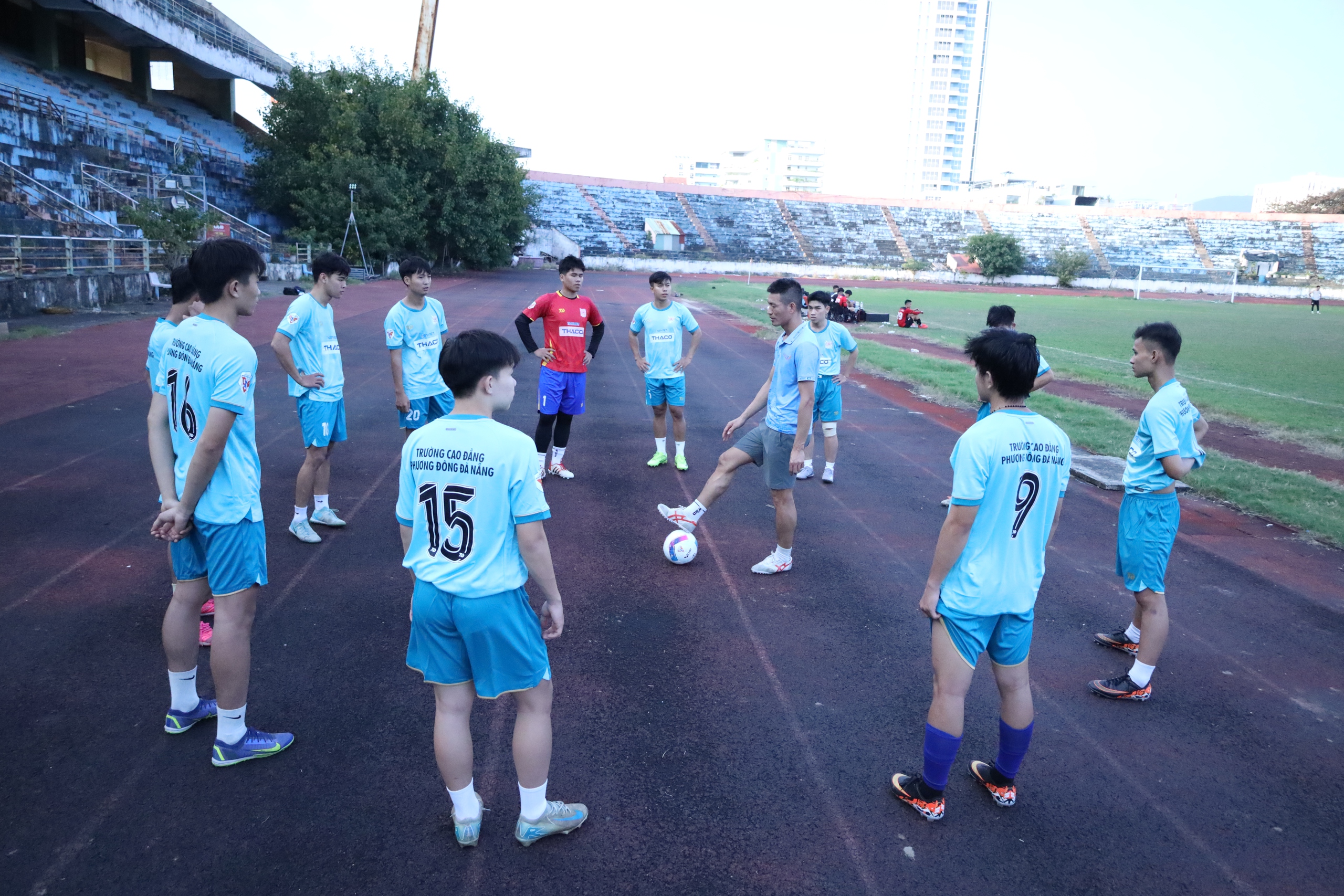 Tân binh Trường CĐ Phương Đông Đà Nẵng không ngại áp lực, sẵn sàng cống hiến hết mình- Ảnh 7.