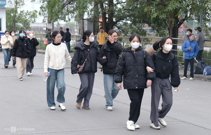 Lao động ứng tuyển tại một nhà máy điện tử ở Bắc Giang (cũ) hồi đầu năm 2025. Ảnh: Hồng Chiêu