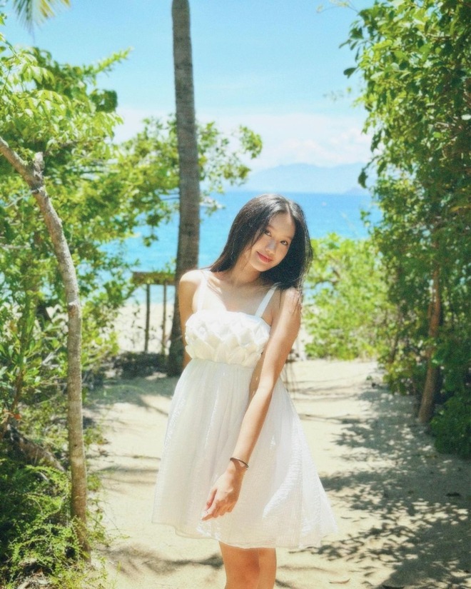 Tiểu thư Hà thành không phô trương đồ hiệu, chỉ mê local brand: Đố ai tìm được 1 lần mặc xấu- Ảnh 5.