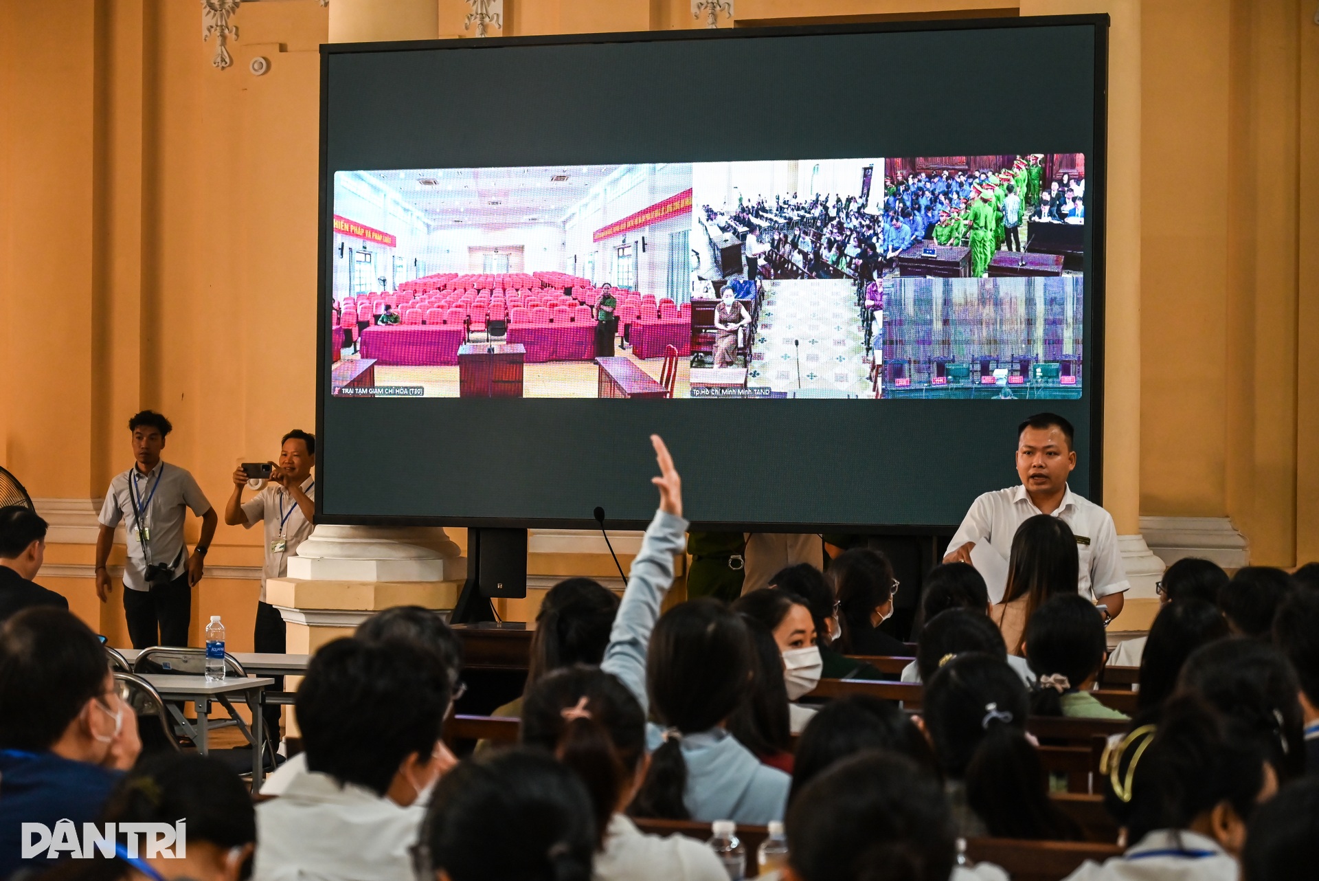 Xét xử 100 bị cáo trong vụ làm giả hàng trăm nghìn phiếu kiểm nghiệm - 13