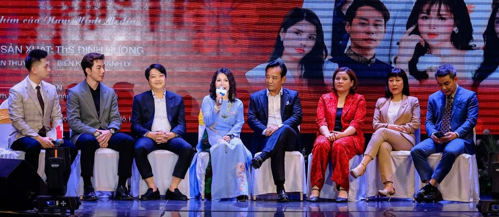 Nghệ sĩ Hương Tươi: Tôi không biết dùng thẻ ngân hàng, gọi xe công nghệ - 2