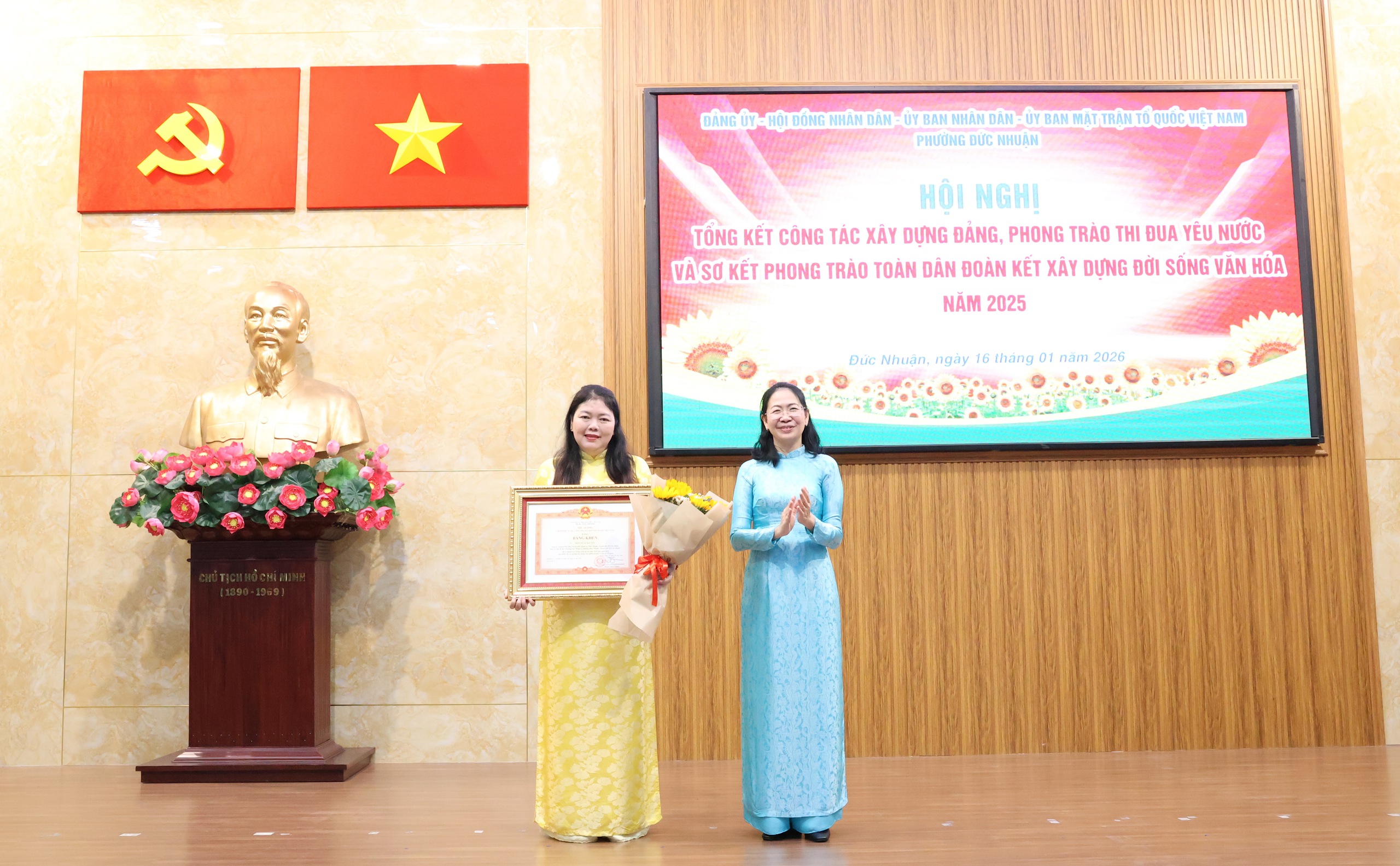 TPHCM: Đảng bộ phường Đức Nhuận hoàn thành xuất sắc nhiệm vụ năm 2025 - Ảnh 6.