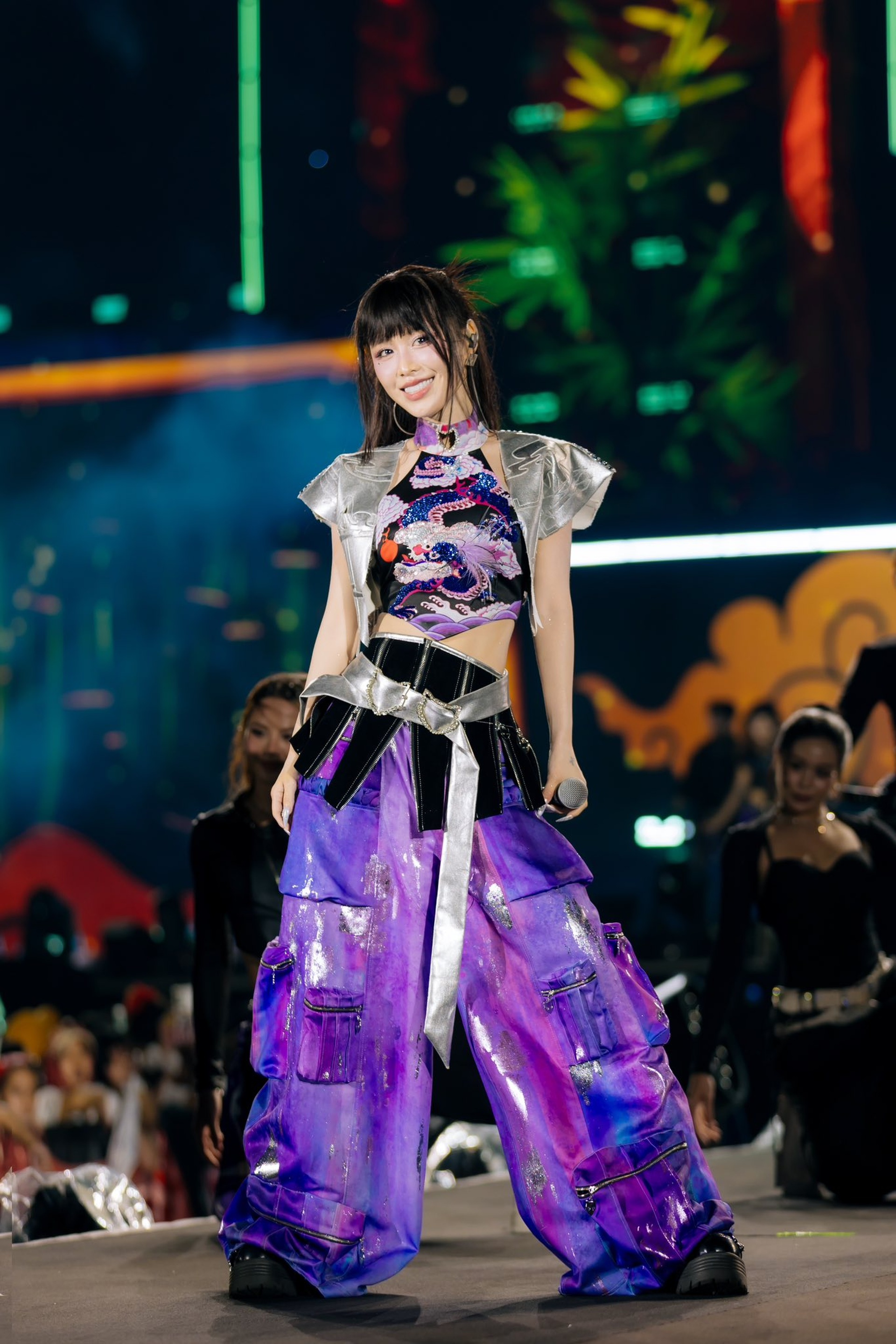 Ca sĩ gốc Hàn 9 năm ở showbiz Việt: Gợi cảm hơn, thừa nhận đánh đổi nhiều - 3