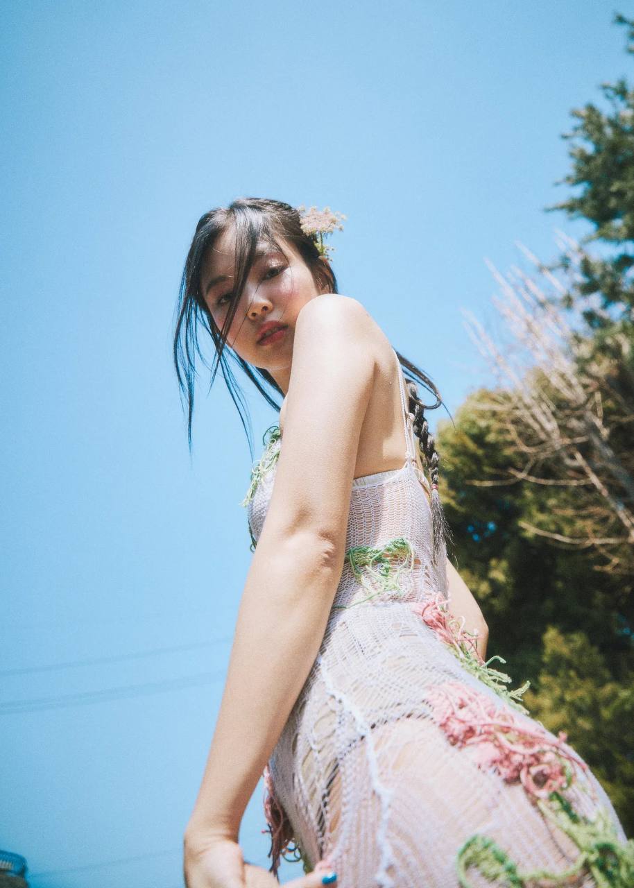 Sang tuổi 30, Jennie tung loạt ảnh khiến cả MXH phải ồn- Ảnh 2.