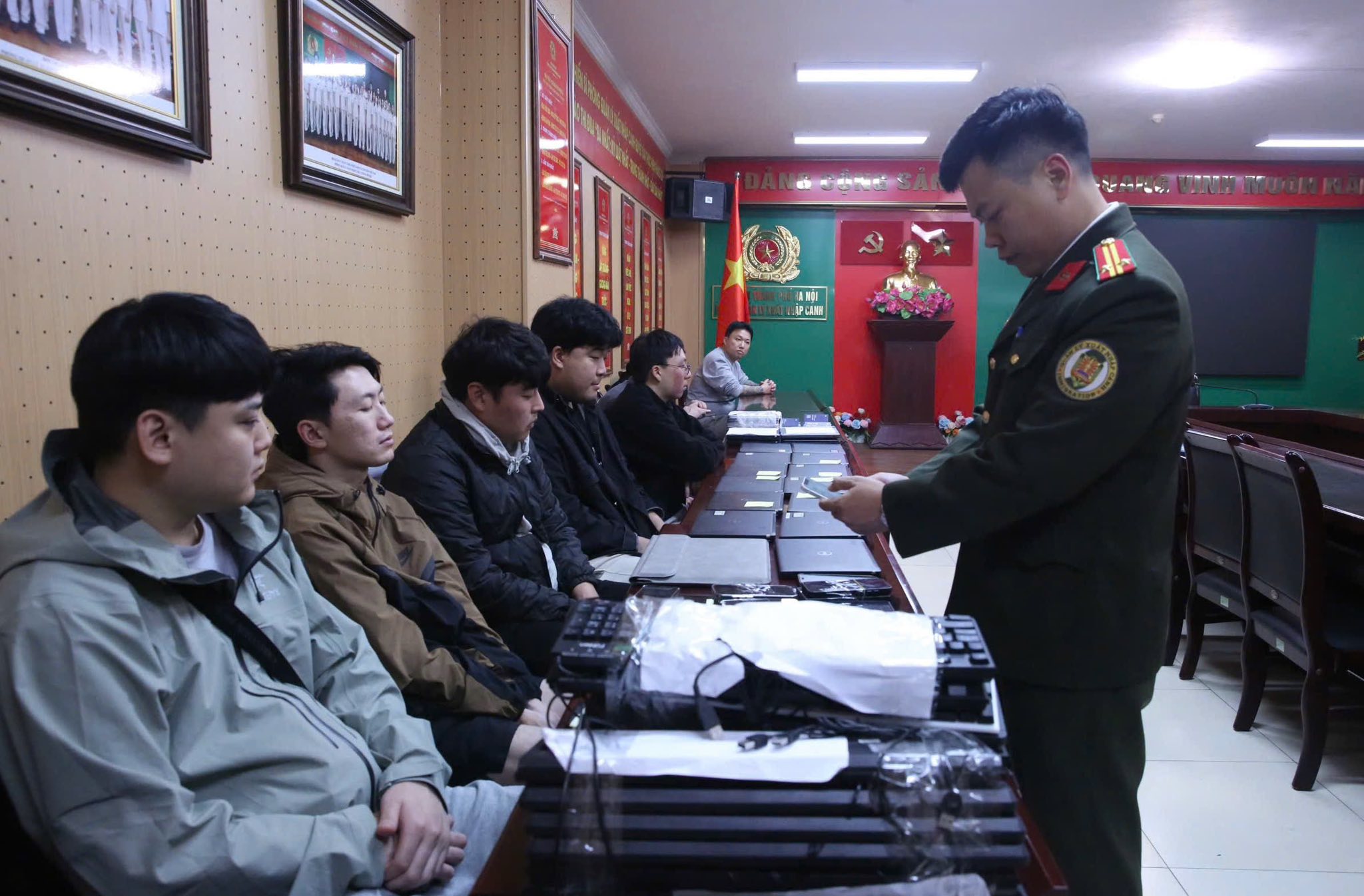 lừa đảo - Ảnh 5.