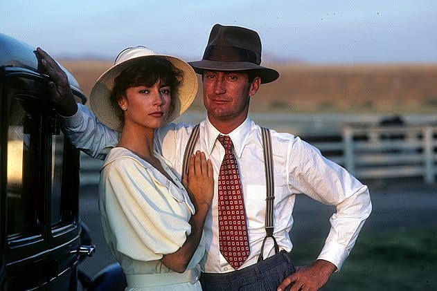 Cặp sao "phim giả tình thật".