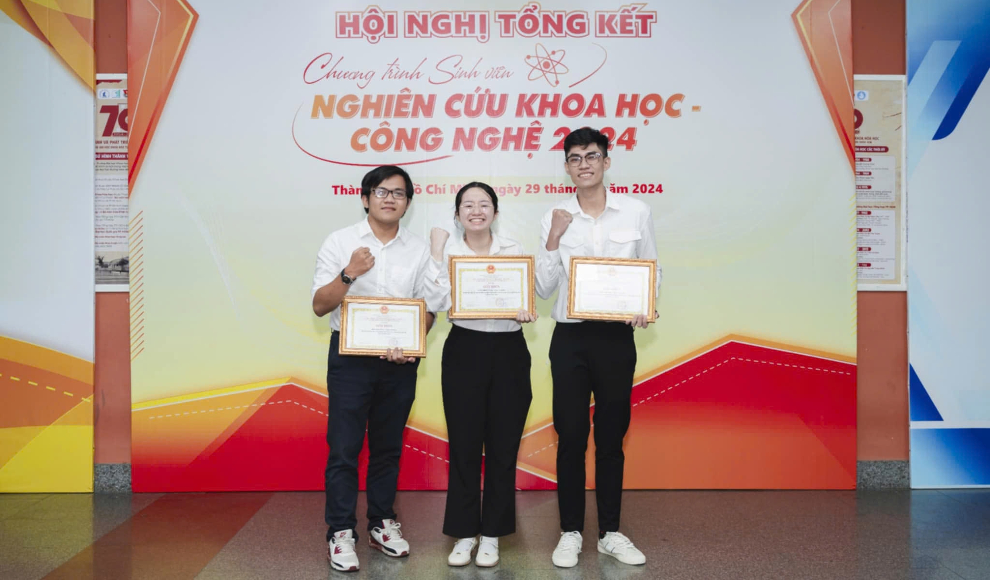 thủ khoa - Ảnh 2.