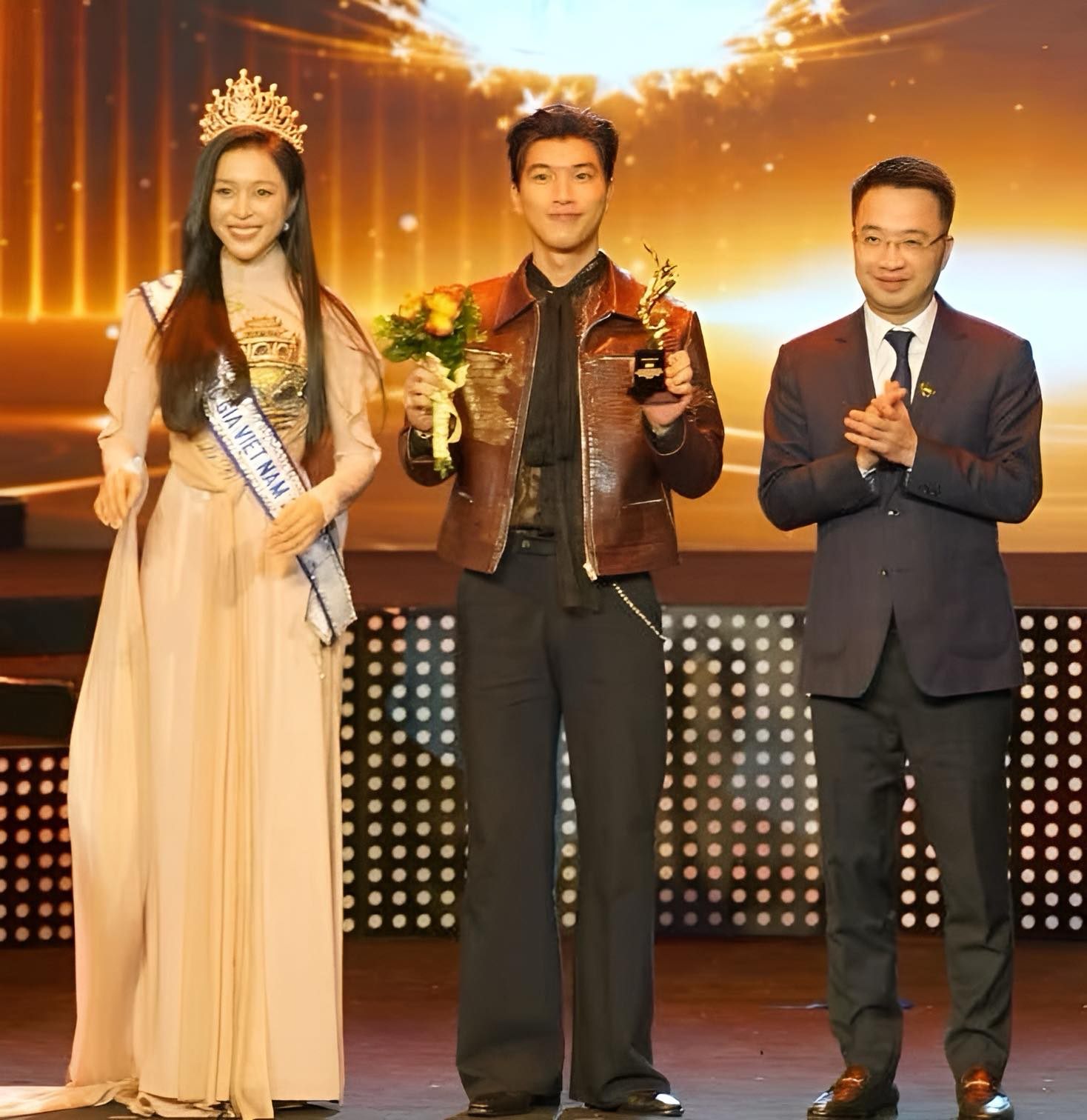 Nam nghệ sĩ Vbiz đắt show bậc nhất, được Bộ VHTTDL vinh danh: Nói 1 câu ủng hộ ngay 400 triệu đồng- Ảnh 6.